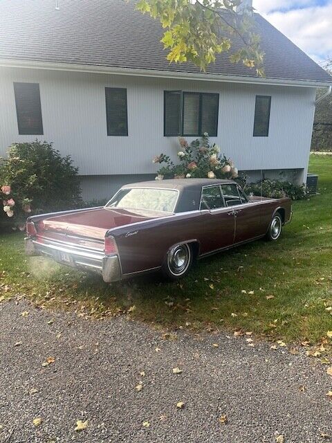 Lincoln-Continental-Berline-1965-4