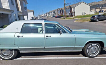 Lincoln-Continental-Berline-1976-2