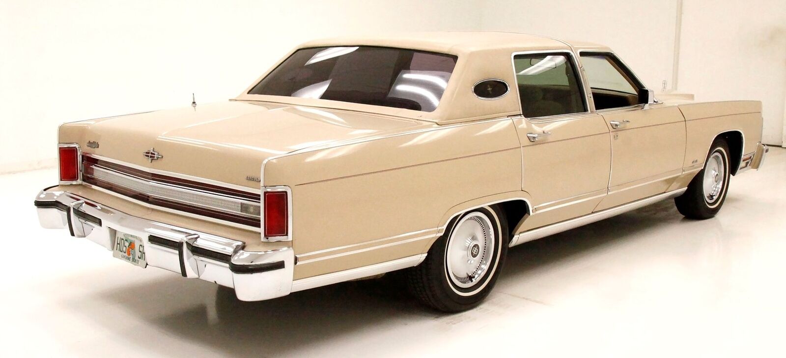 Lincoln-Continental-Berline-1978-5