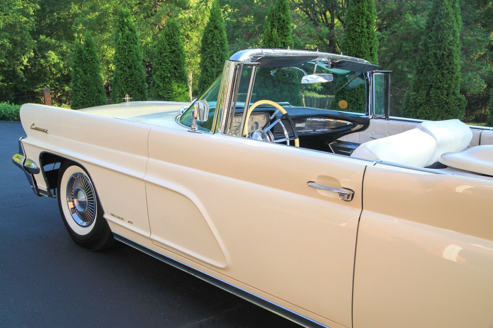 Lincoln-Continental-Cabriolet-1959-13