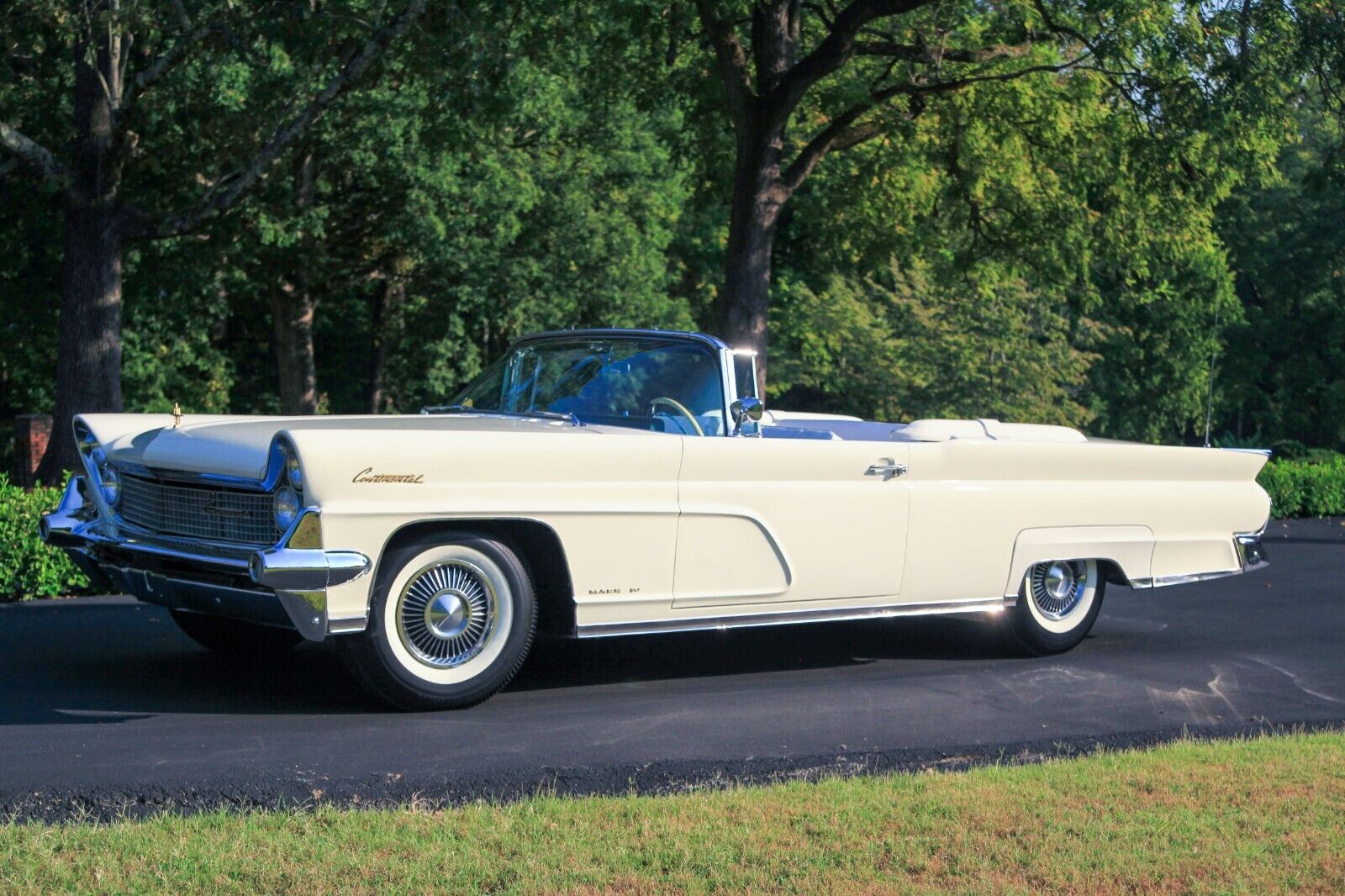 Lincoln-Continental-Cabriolet-1959-14