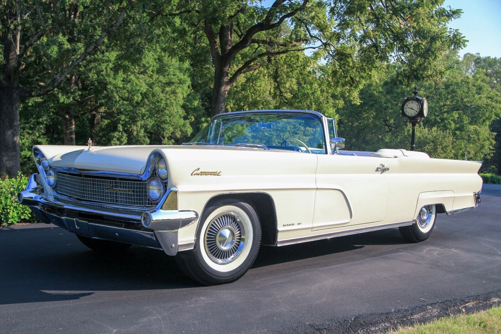 Lincoln-Continental-Cabriolet-1959-18