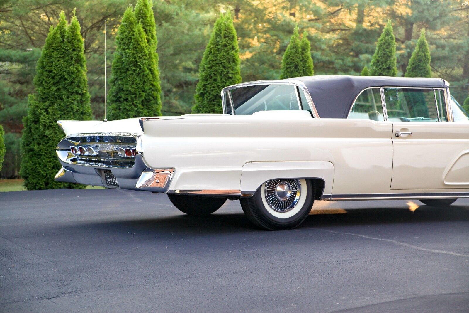 Lincoln-Continental-Cabriolet-1959-4