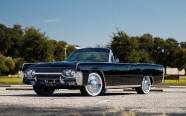 Lincoln-Continental-Cabriolet-1961-1