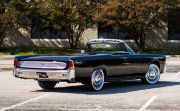 Lincoln-Continental-Cabriolet-1961-12