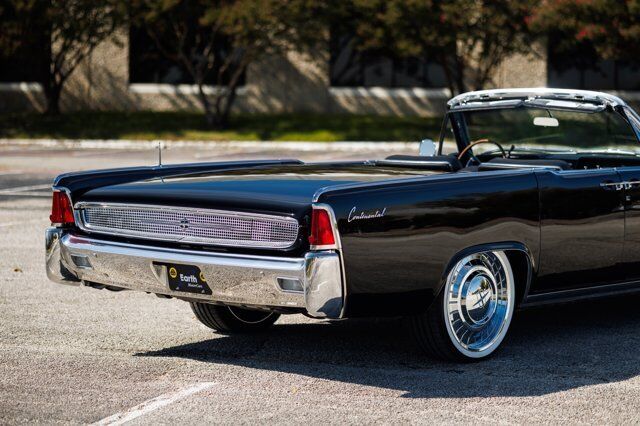 Lincoln-Continental-Cabriolet-1961-22