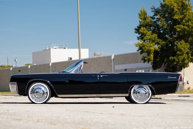 Lincoln-Continental-Cabriolet-1961-30