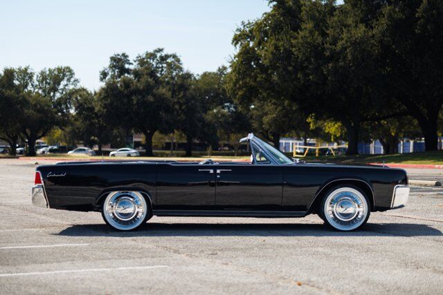 Lincoln-Continental-Cabriolet-1961-36