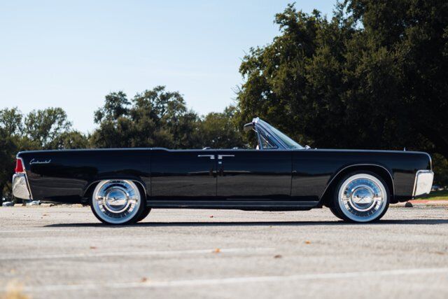 Lincoln-Continental-Cabriolet-1961-37