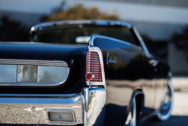 Lincoln-Continental-Cabriolet-1962-33