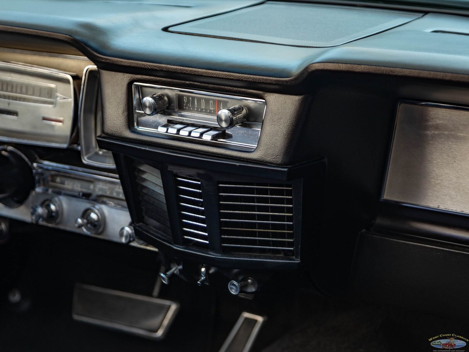 Lincoln-Continental-Cabriolet-1963-35