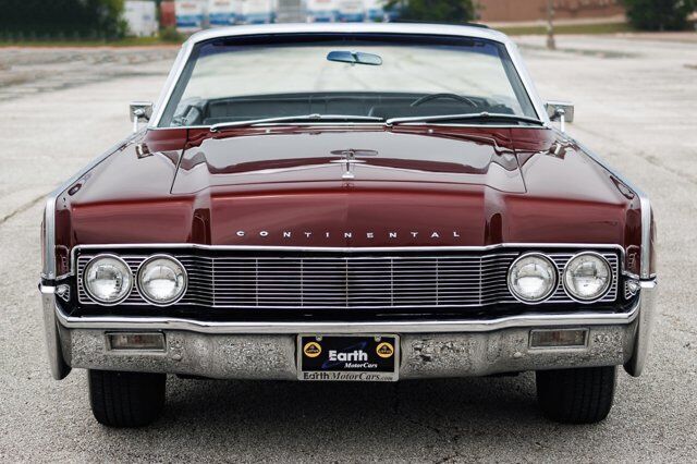 Lincoln-Continental-Cabriolet-1967-10