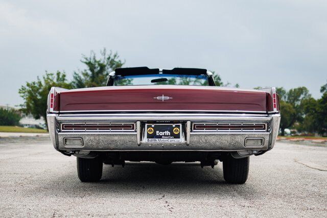 Lincoln-Continental-Cabriolet-1967-11