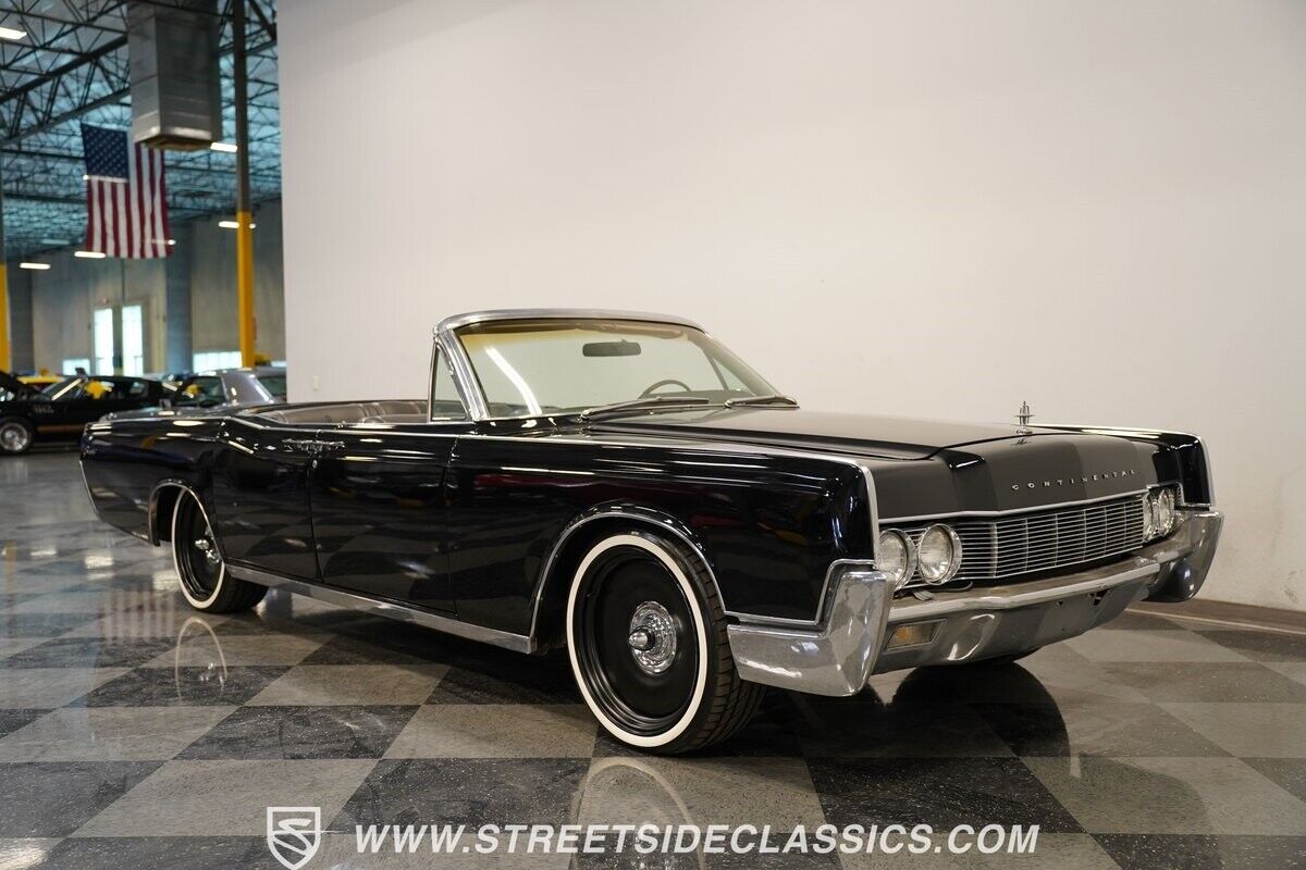 Lincoln-Continental-Cabriolet-1967-13