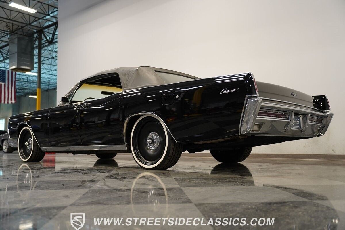 Lincoln-Continental-Cabriolet-1967-22