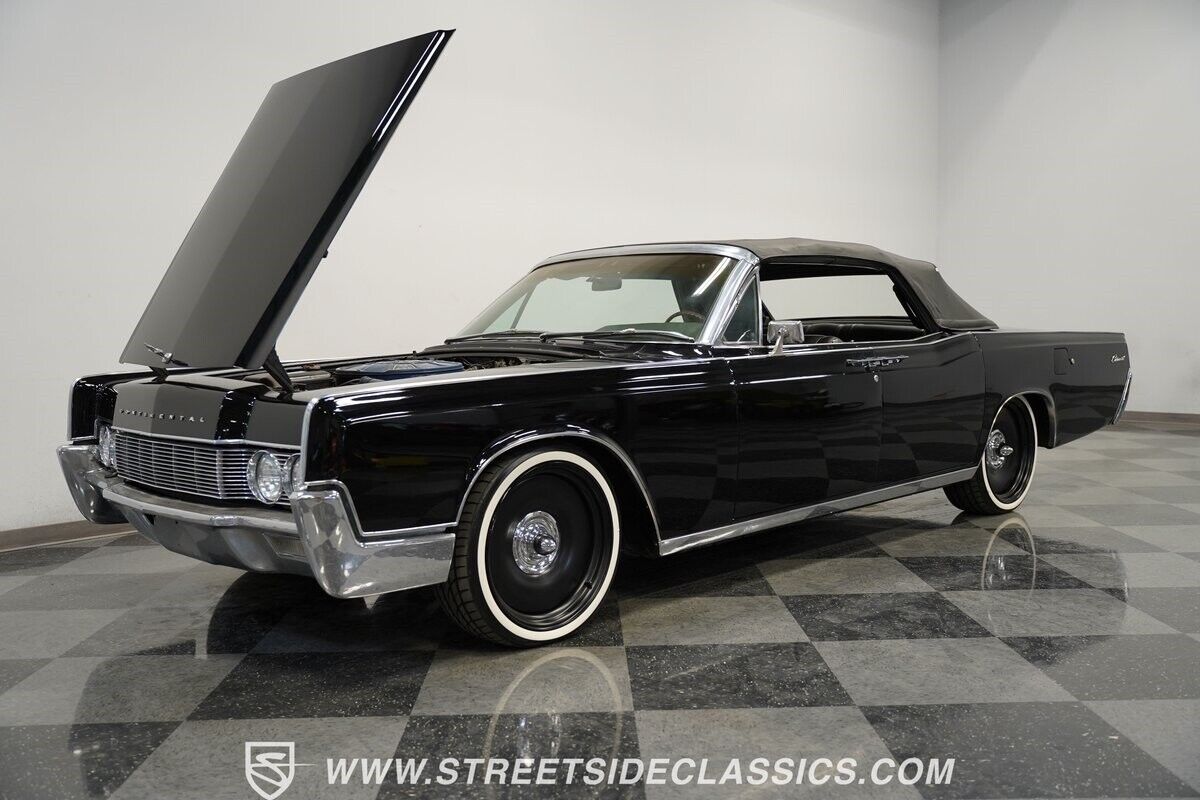 Lincoln-Continental-Cabriolet-1967-30