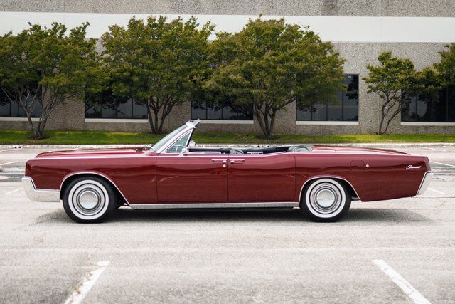 Lincoln-Continental-Cabriolet-1967-9