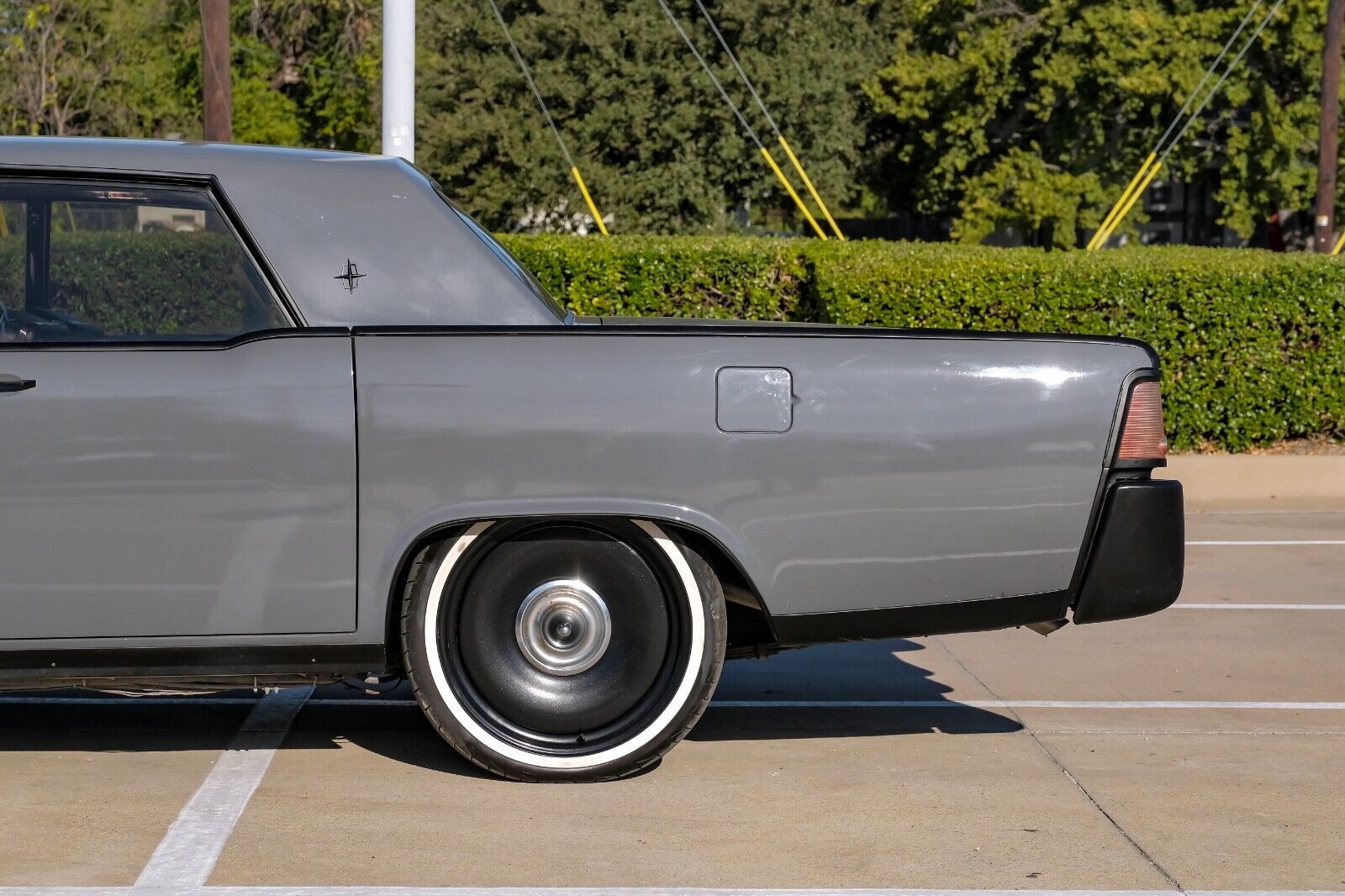 Lincoln-Continental-Coupe-1964-24