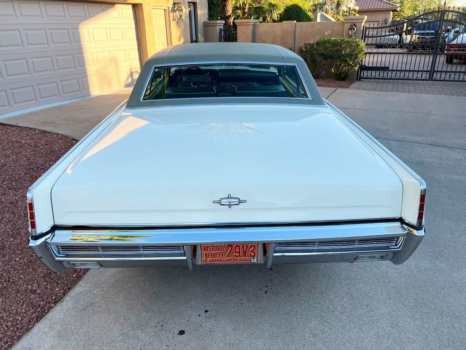 Lincoln-Continental-Coupe-1966-7