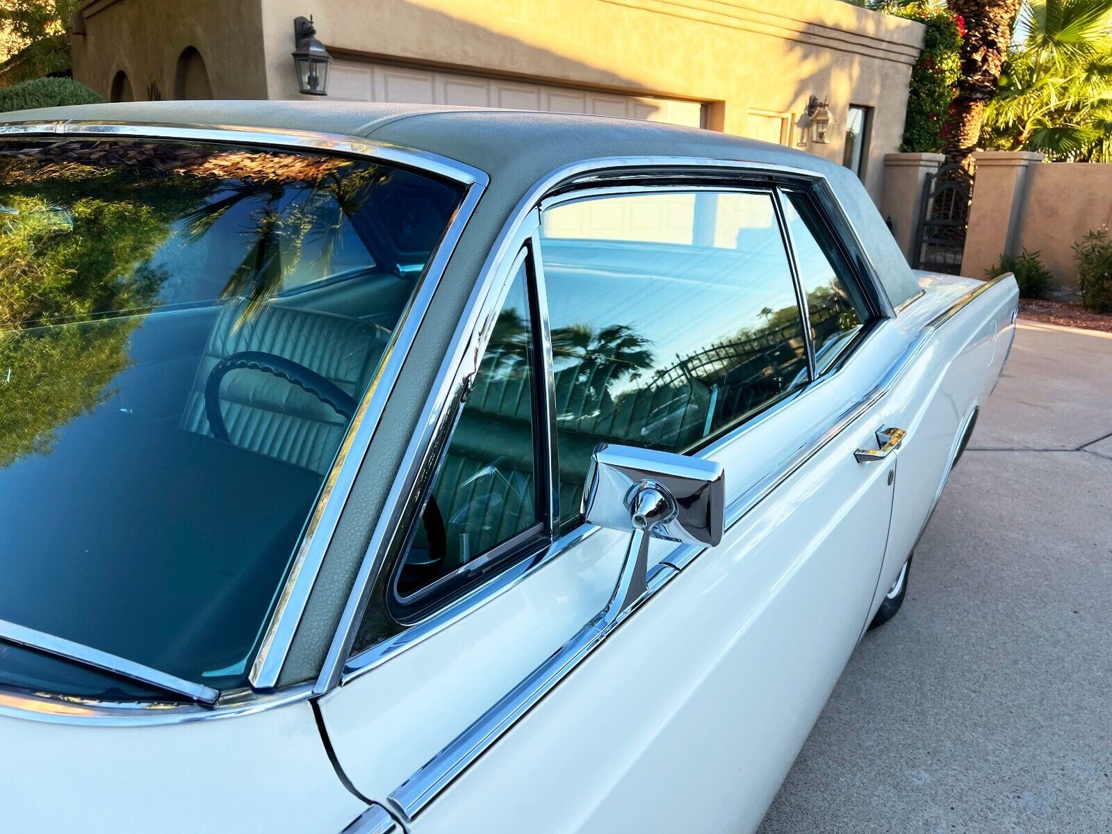 Lincoln-Continental-Coupe-1966-9