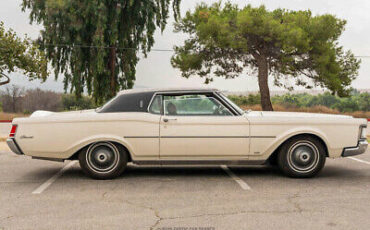 Lincoln-Continental-Coupe-1969-8