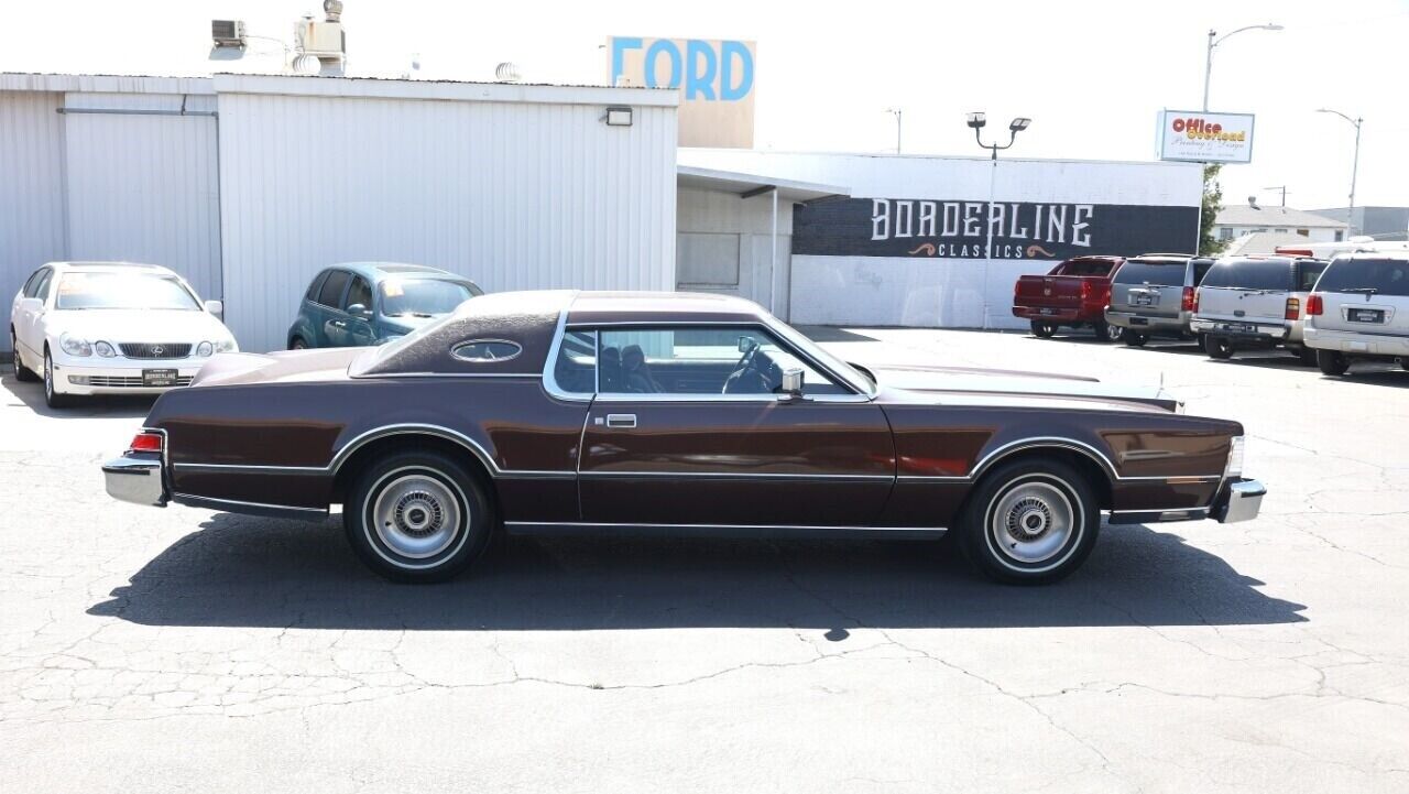 Lincoln-Continental-Coupe-1976-6