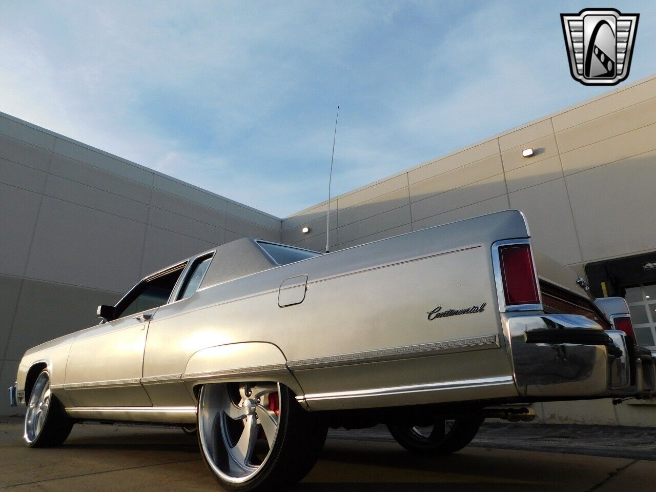 Lincoln-Continental-Coupe-1976-6