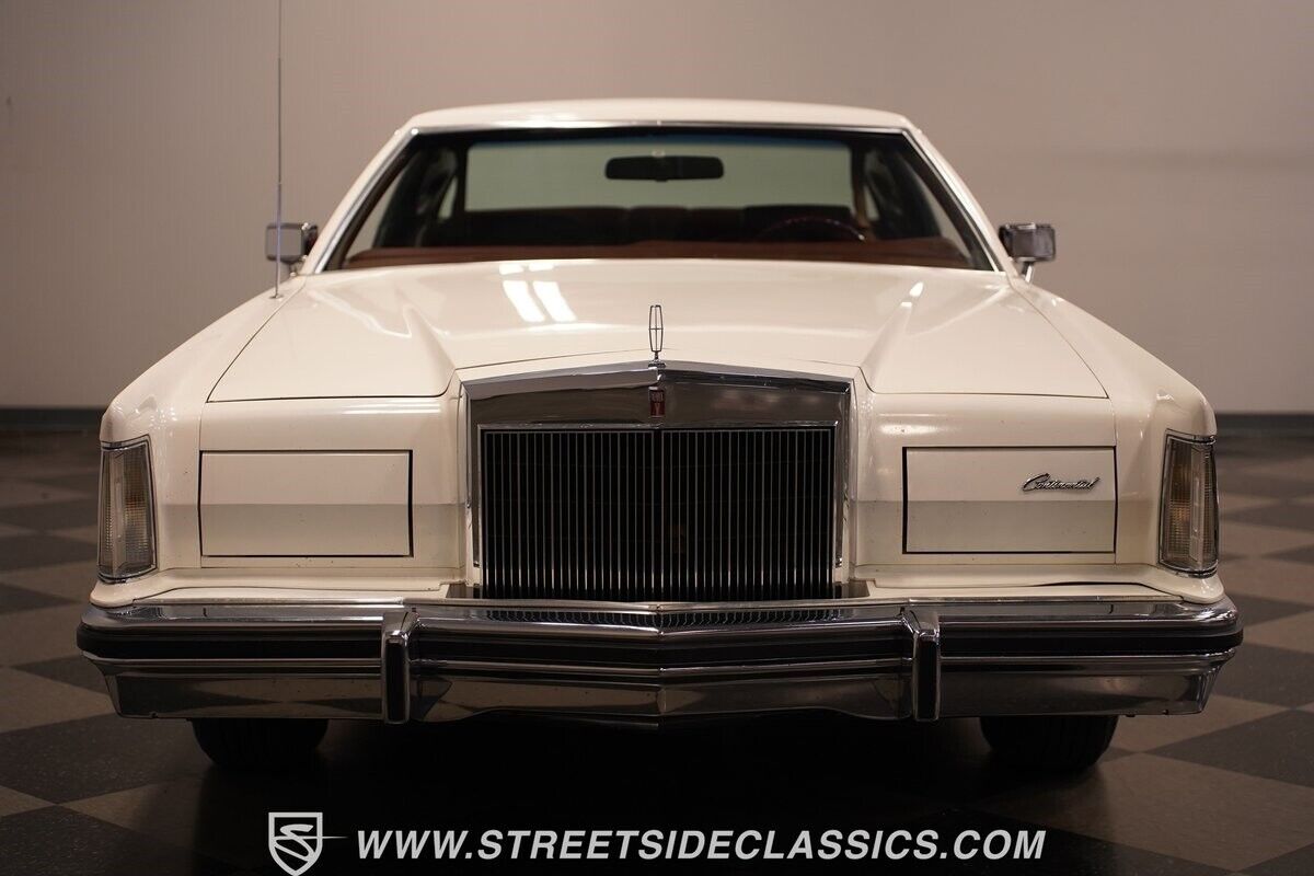 Lincoln-Continental-Coupe-1977-5