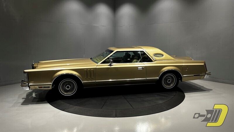 Lincoln-Continental-Coupe-1978-1