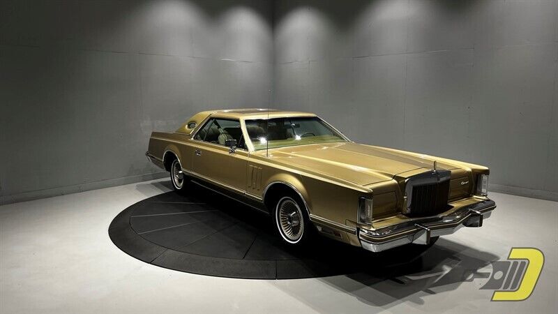 Lincoln-Continental-Coupe-1978-12