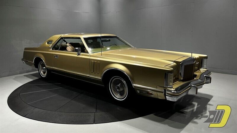 Lincoln-Continental-Coupe-1978-27