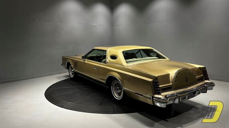 Lincoln-Continental-Coupe-1978-4