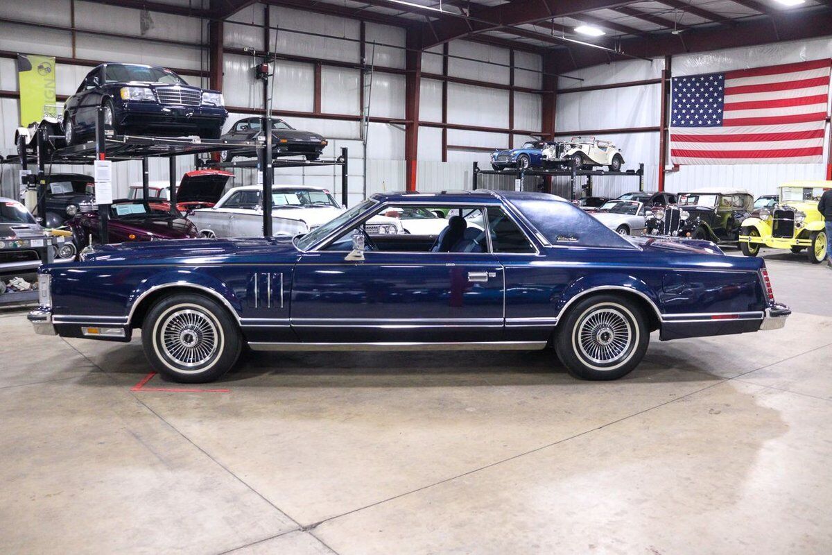 Lincoln-Continental-Coupe-1979-2