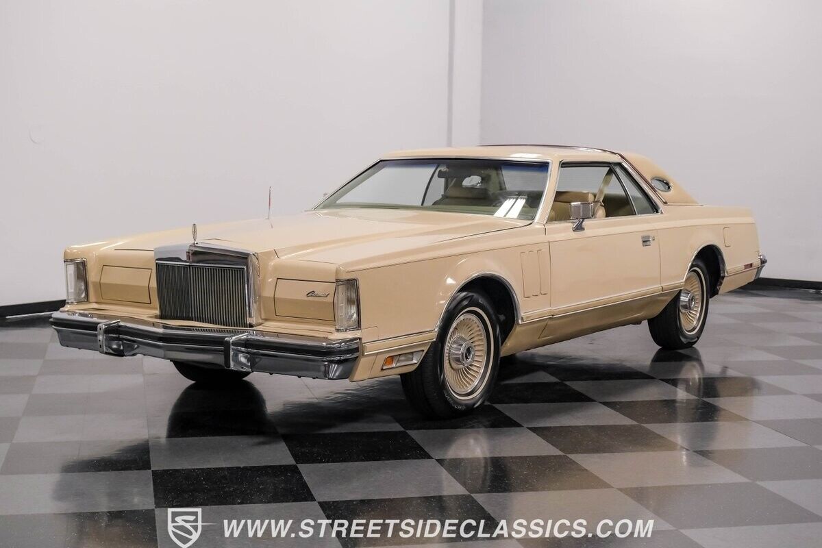 Lincoln-Continental-Coupe-1979-5