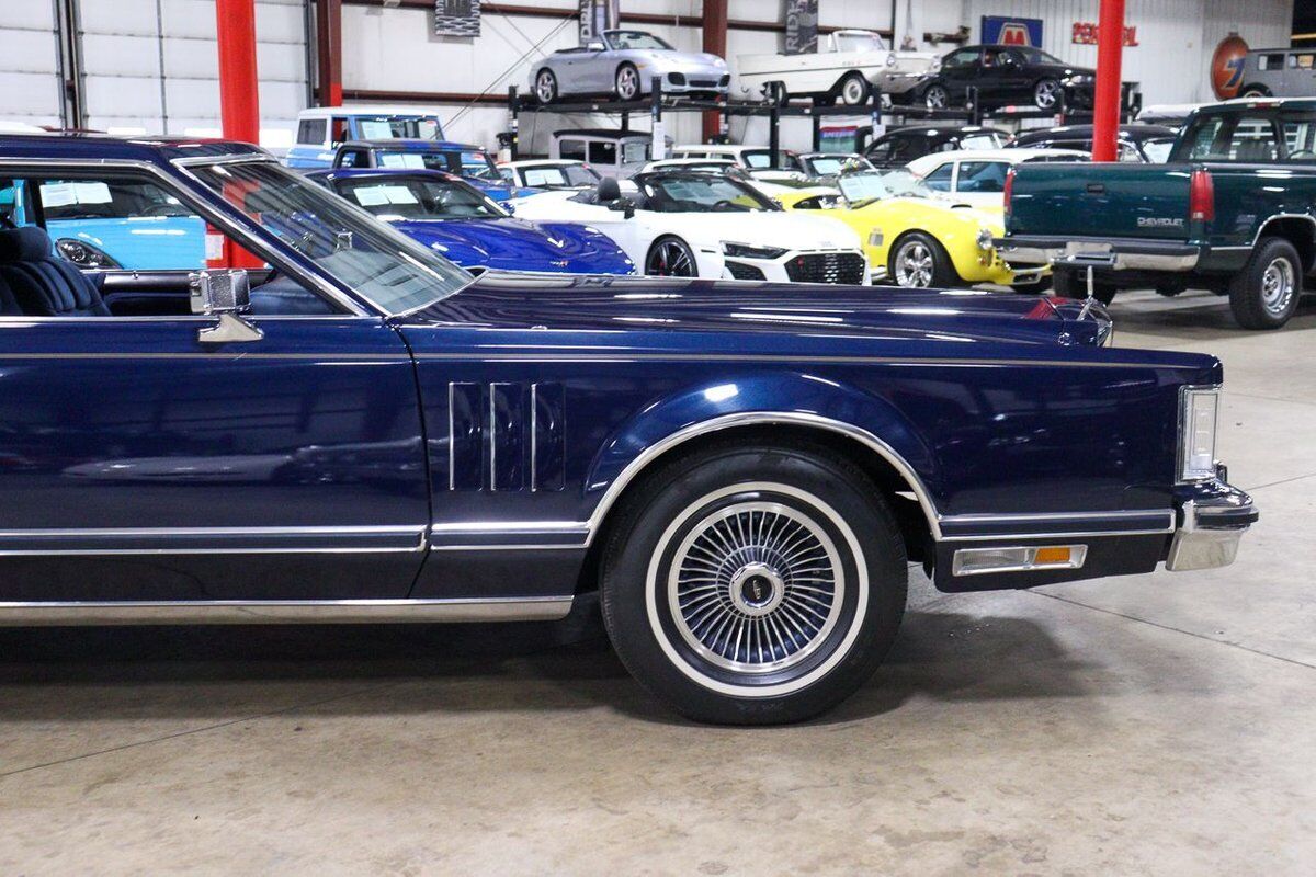 Lincoln-Continental-Coupe-1979-9