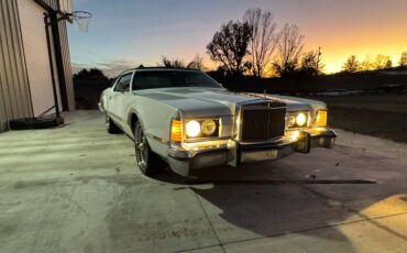 Lincoln-Continental-mark-iv-1976-1