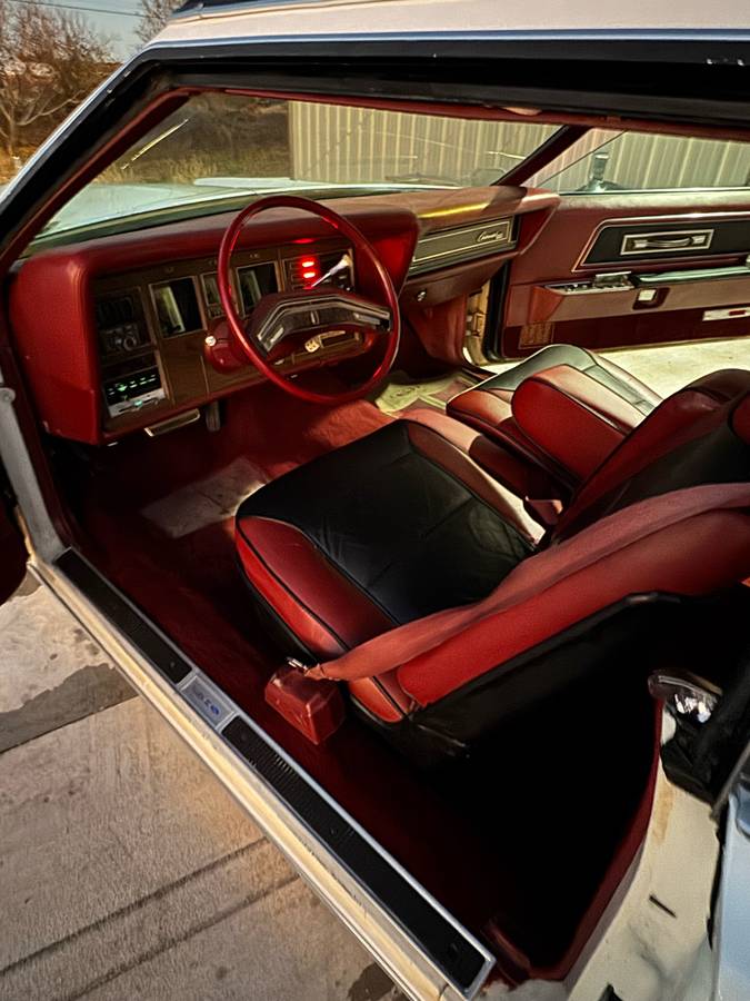 Lincoln-Continental-mark-iv-1976-7