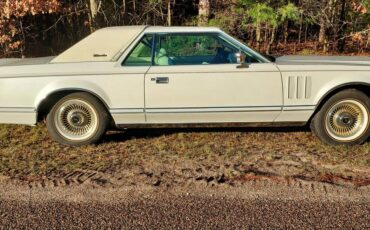 Lincoln-Continental-mark-v-1979-18