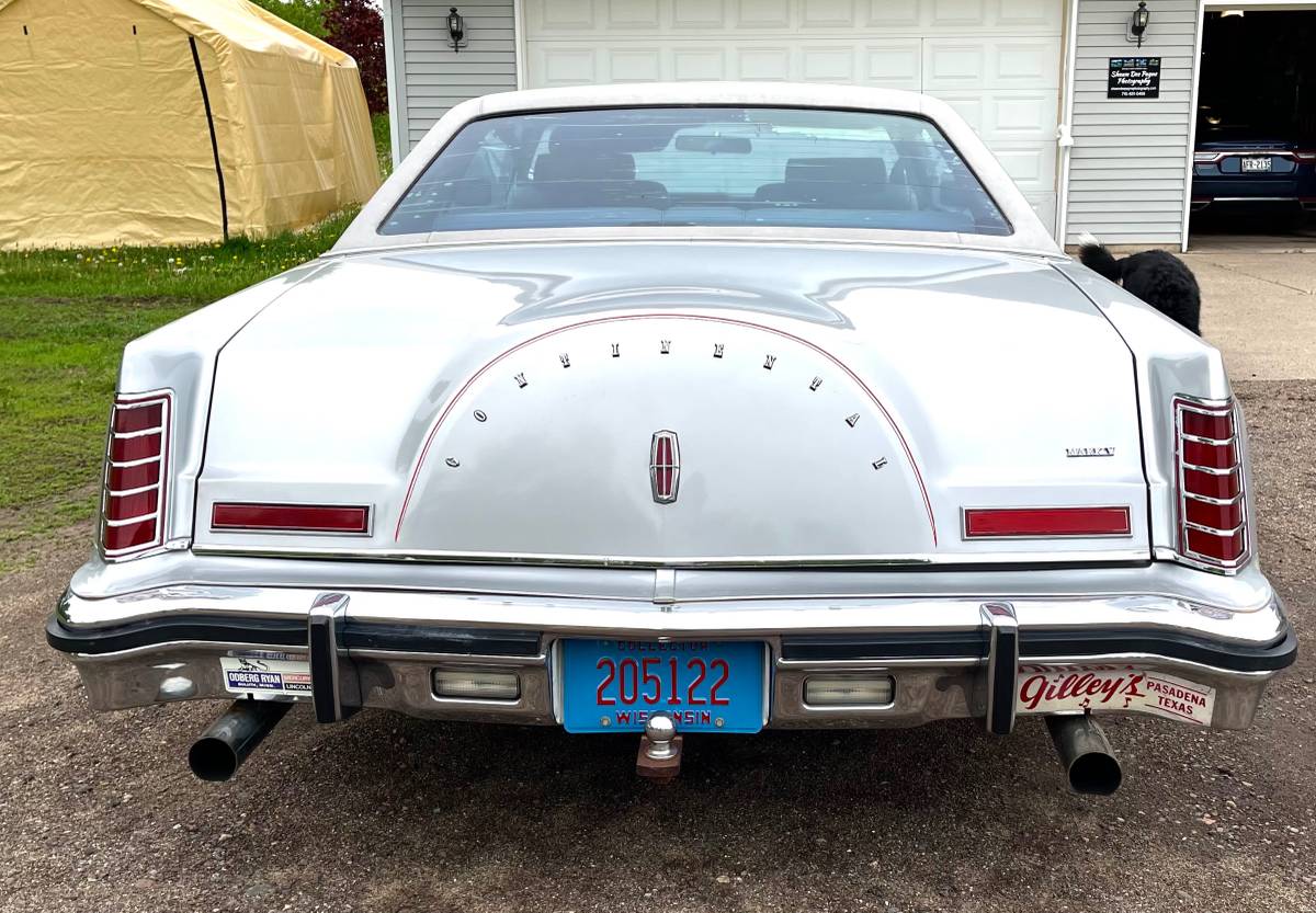 Lincoln-Continental-mark-v-1979-2