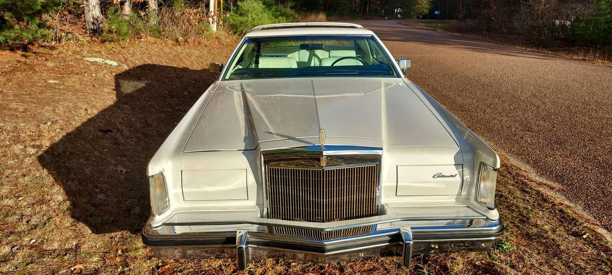 Lincoln-Continental-mark-v-1979-22