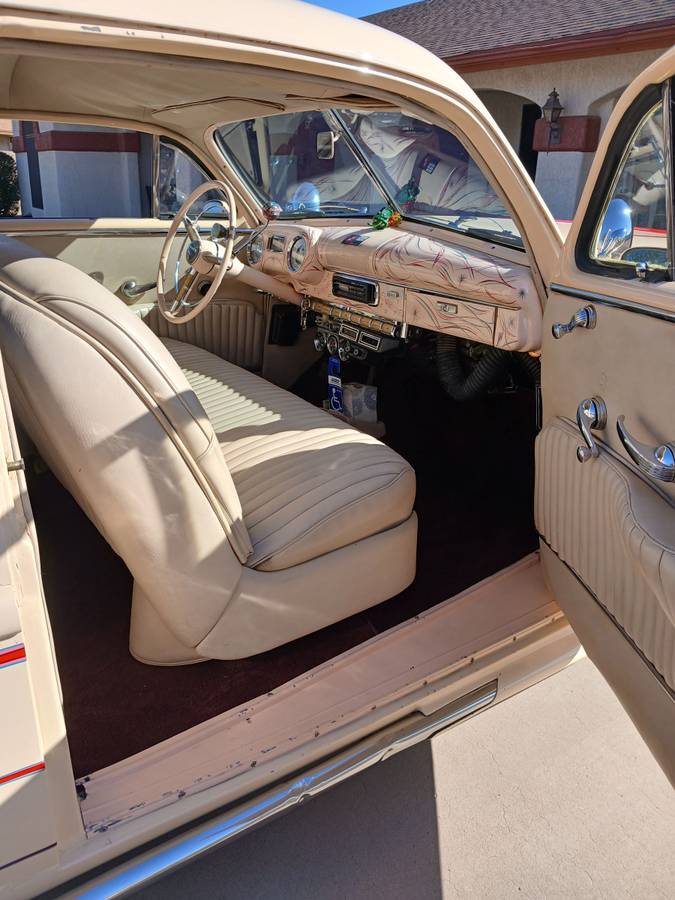 Lincoln-Coupe-20-1949-5