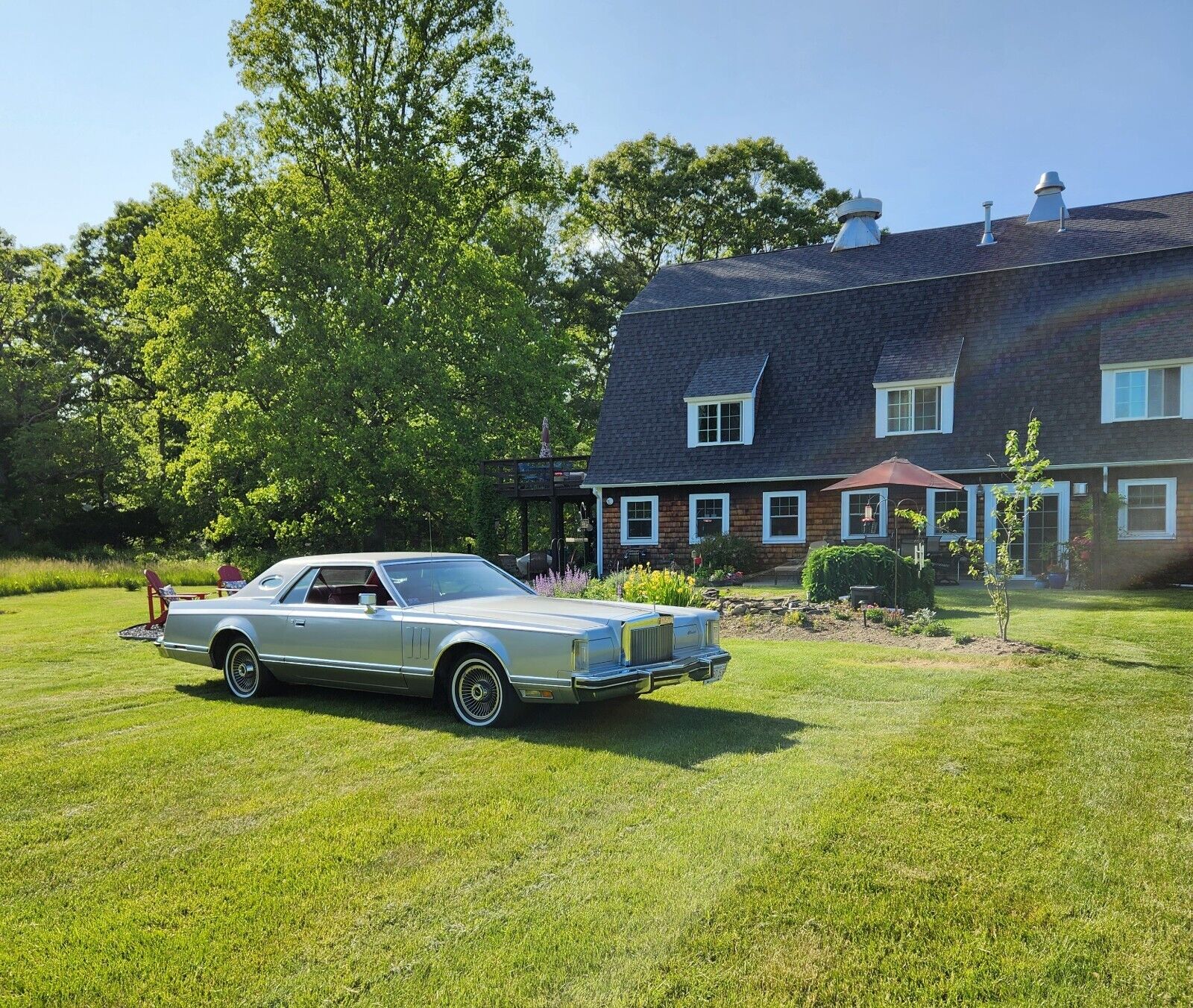 Lincoln-Mark-Series-Coupe-1977-1