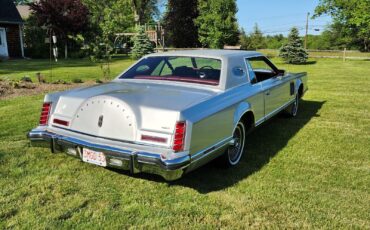 Lincoln-Mark-Series-Coupe-1977-3