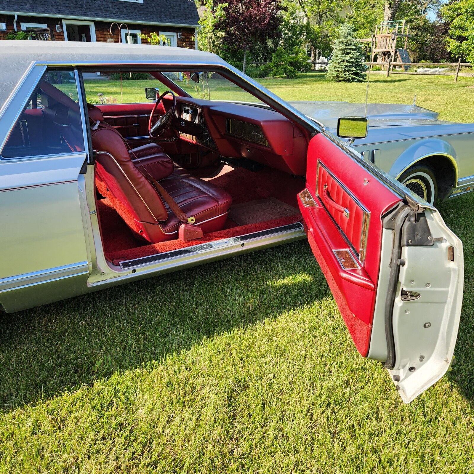 Lincoln-Mark-Series-Coupe-1977-6