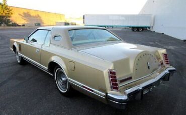 Lincoln-Mark-Series-Coupe-1979-10