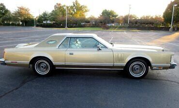 Lincoln-Mark-Series-Coupe-1979-13