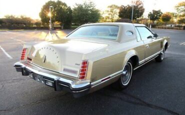 Lincoln-Mark-Series-Coupe-1979-3