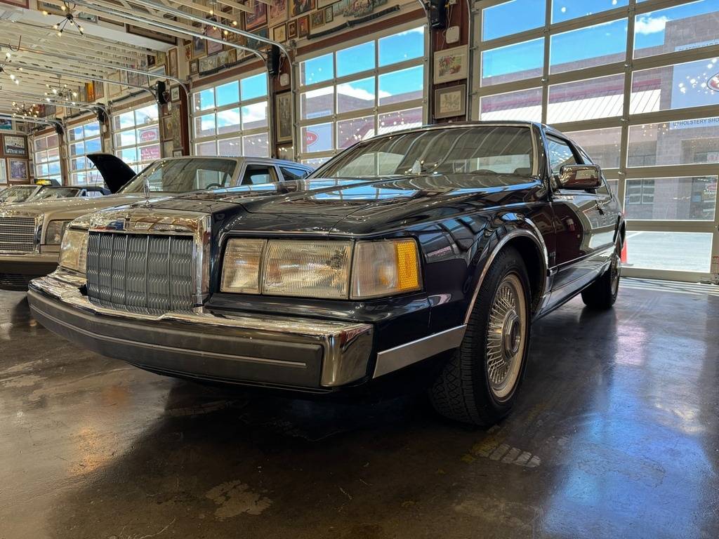 Lincoln-Mark-vii-1988-5