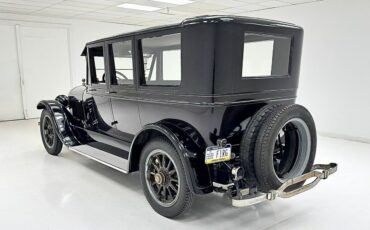 Lincoln-Model-117-Berline-1922-2