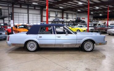 Lincoln-Town-Car-Berline-1986-8